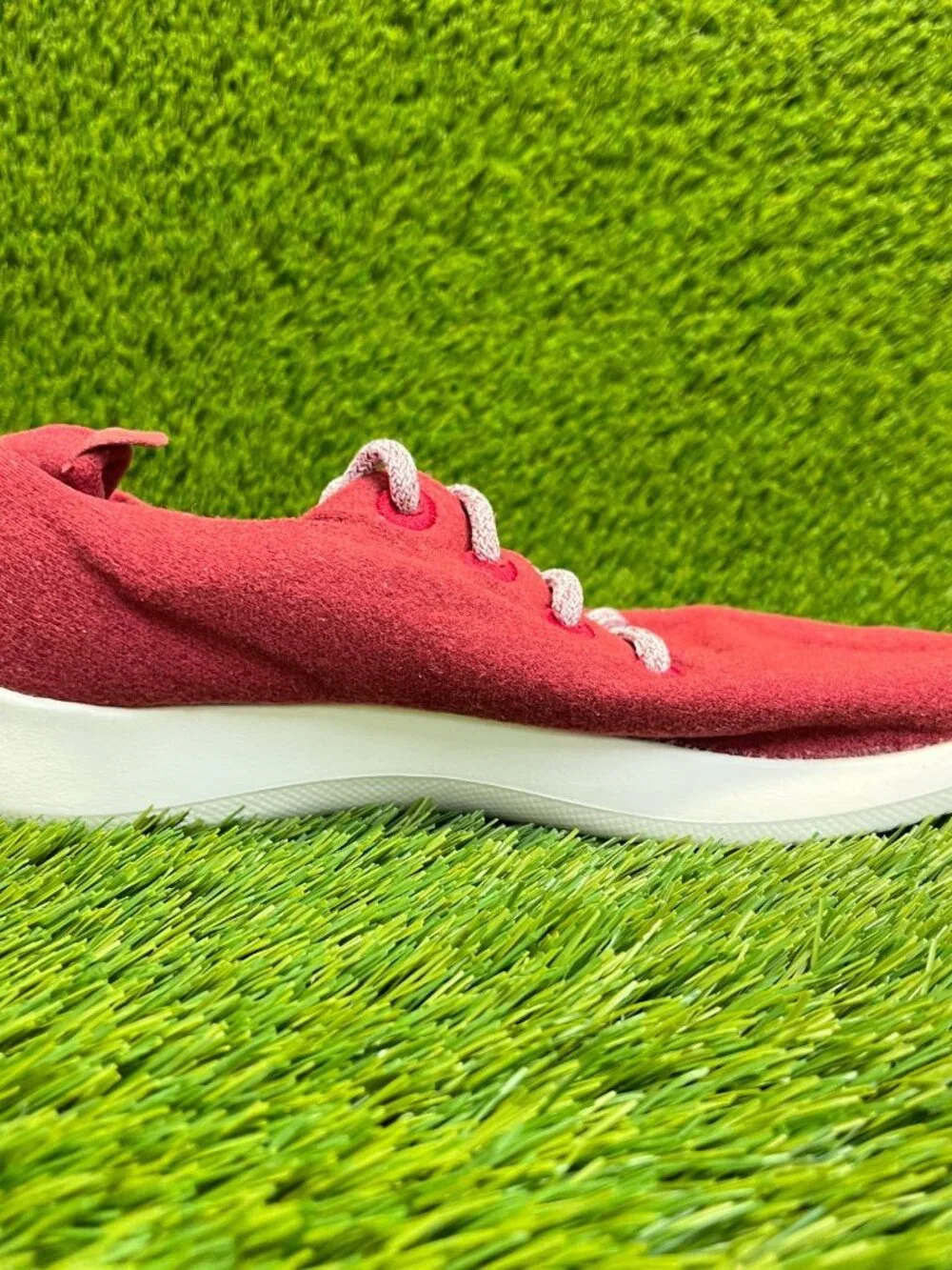 Allbirds Wool Runners Womens Size 9 Red White Athletic Running Shoes‎ Sneakers